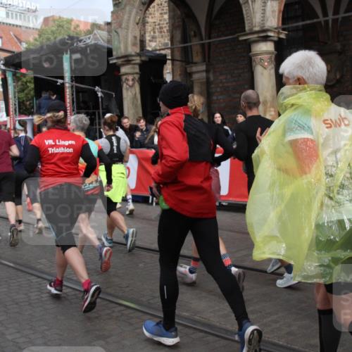 05.10.2025 - 20. swb-Marathon Bremen Yannick Fuchs http://msf.ph/oto/9319448 05.10.2025 11:36:36 Ziel  meine-sportfotos.de