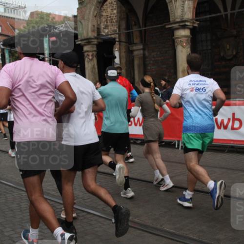 05.10.2025 - 20. swb-Marathon Bremen Yannick Fuchs http://msf.ph/oto/9319468 05.10.2025 11:36:45 Ziel  meine-sportfotos.de