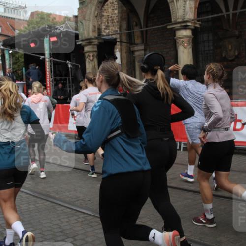 05.10.2025 - 20. swb-Marathon Bremen Yannick Fuchs http://msf.ph/oto/9319474 05.10.2025 11:36:47 Ziel  meine-sportfotos.de