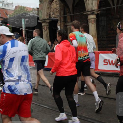 05.10.2025 - 20. swb-Marathon Bremen Yannick Fuchs http://msf.ph/oto/9319481 05.10.2025 11:36:50 Ziel  meine-sportfotos.de