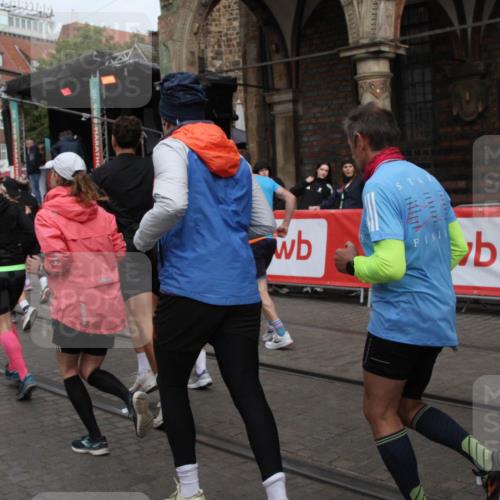 05.10.2025 - 20. swb-Marathon Bremen Yannick Fuchs http://msf.ph/oto/9319495 05.10.2025 11:36:56 Ziel  meine-sportfotos.de