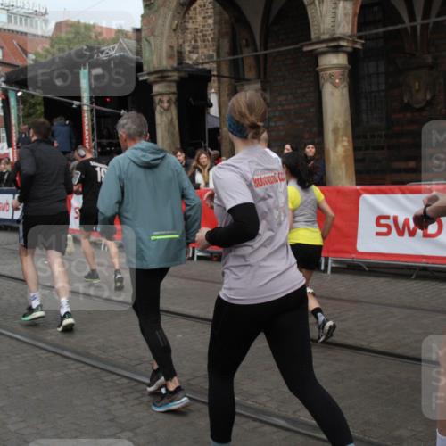 05.10.2025 - 20. swb-Marathon Bremen Yannick Fuchs http://msf.ph/oto/9319504 05.10.2025 11:37:00 Ziel  meine-sportfotos.de