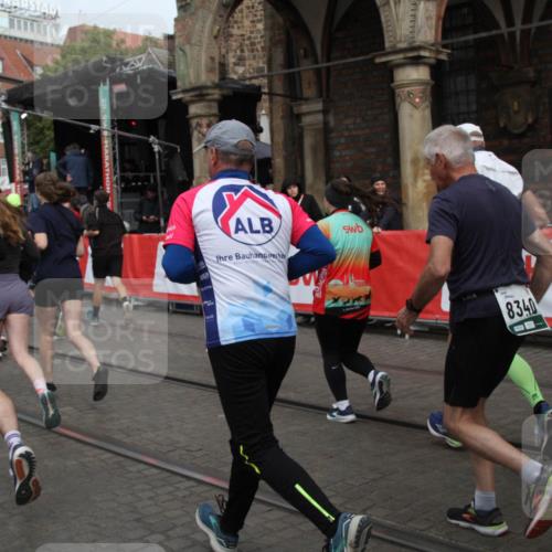 05.10.2025 - 20. swb-Marathon Bremen Yannick Fuchs http://msf.ph/oto/9319523 05.10.2025 11:37:08 Ziel  meine-sportfotos.de