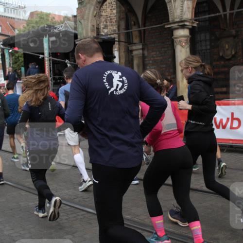 05.10.2025 - 20. swb-Marathon Bremen Yannick Fuchs http://msf.ph/oto/9319559 05.10.2025 11:37:23 Ziel  meine-sportfotos.de