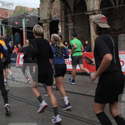 05.10.2025 - 20. swb-Marathon Bremen Yannick Fuchs http://msf.ph/oto/9319580 05.10.2025 11:37:31 Ziel  meine-sportfotos.de