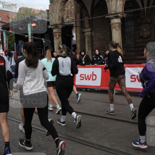 05.10.2025 - 20. swb-Marathon Bremen Yannick Fuchs http://msf.ph/oto/9319584 05.10.2025 11:37:32 Ziel  meine-sportfotos.de