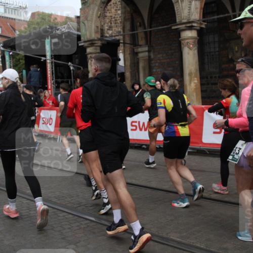 05.10.2025 - 20. swb-Marathon Bremen Yannick Fuchs http://msf.ph/oto/9319591 05.10.2025 11:37:35 Ziel  meine-sportfotos.de