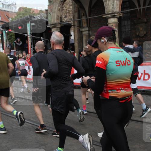 05.10.2025 - 20. swb-Marathon Bremen Yannick Fuchs http://msf.ph/oto/9319662 05.10.2025 11:38:00 Ziel  meine-sportfotos.de