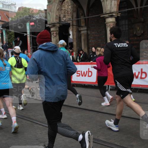 05.10.2025 - 20. swb-Marathon Bremen Yannick Fuchs http://msf.ph/oto/9319717 05.10.2025 11:38:20 Ziel  meine-sportfotos.de