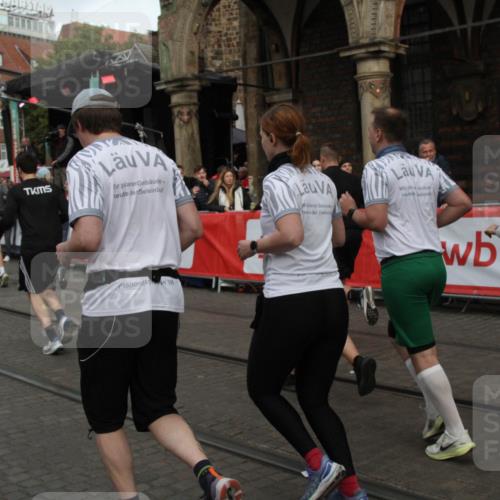 05.10.2025 - 20. swb-Marathon Bremen Yannick Fuchs http://msf.ph/oto/9319721 05.10.2025 11:38:21 Ziel  meine-sportfotos.de