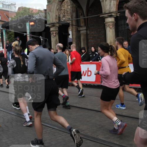 05.10.2025 - 20. swb-Marathon Bremen Yannick Fuchs http://msf.ph/oto/9319729 05.10.2025 11:38:24 Ziel  meine-sportfotos.de