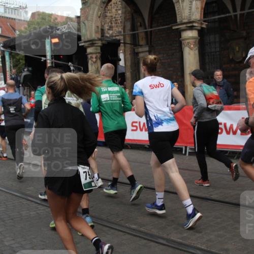 05.10.2025 - 20. swb-Marathon Bremen Yannick Fuchs http://msf.ph/oto/9319739 05.10.2025 11:38:28 Ziel  meine-sportfotos.de