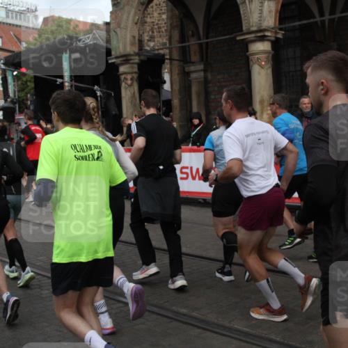 05.10.2025 - 20. swb-Marathon Bremen Yannick Fuchs http://msf.ph/oto/9319749 05.10.2025 11:38:31 Ziel  meine-sportfotos.de
