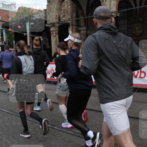 05.10.2025 - 20. swb-Marathon Bremen Yannick Fuchs http://msf.ph/oto/9319773 05.10.2025 11:38:40 Ziel  meine-sportfotos.de