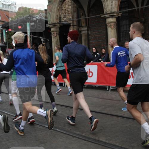 05.10.2025 - 20. swb-Marathon Bremen Yannick Fuchs http://msf.ph/oto/9319834 05.10.2025 11:39:02 Ziel  meine-sportfotos.de