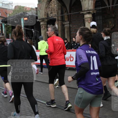 05.10.2025 - 20. swb-Marathon Bremen Yannick Fuchs http://msf.ph/oto/9319852 05.10.2025 11:39:09 Ziel  meine-sportfotos.de