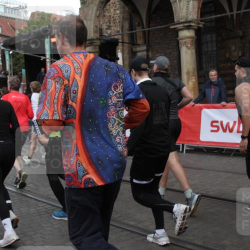 05.10.2025 - 20. swb-Marathon Bremen Yannick Fuchs http://msf.ph/oto/9319856 05.10.2025 11:39:10 Ziel  meine-sportfotos.de