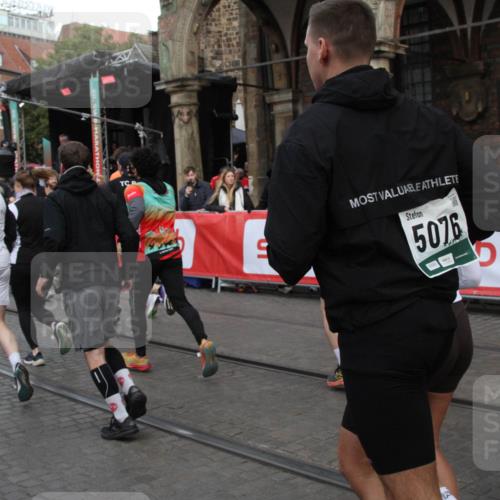 05.10.2025 - 20. swb-Marathon Bremen Yannick Fuchs http://msf.ph/oto/9319863 05.10.2025 11:39:13 Ziel  meine-sportfotos.de