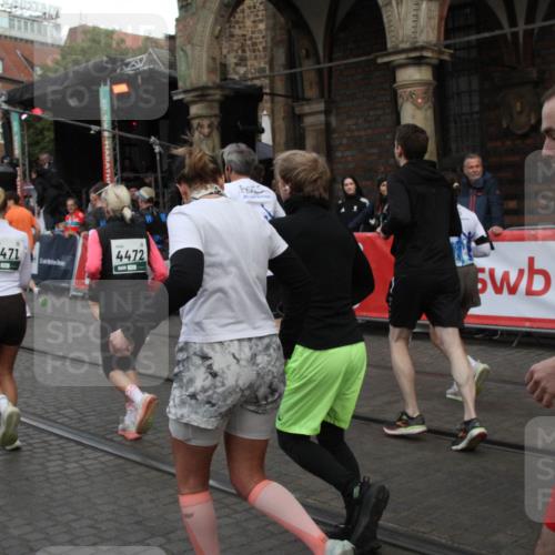05.10.2025 - 20. swb-Marathon Bremen Yannick Fuchs http://msf.ph/oto/9319867 05.10.2025 11:39:14 Ziel  meine-sportfotos.de