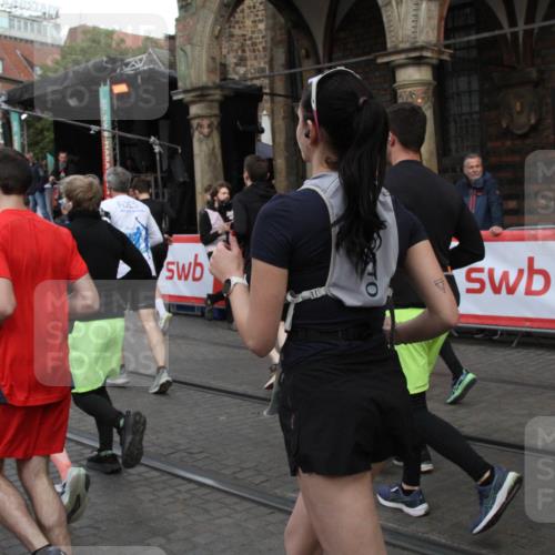 05.10.2025 - 20. swb-Marathon Bremen Yannick Fuchs http://msf.ph/oto/9319869 05.10.2025 11:39:15 Ziel  meine-sportfotos.de