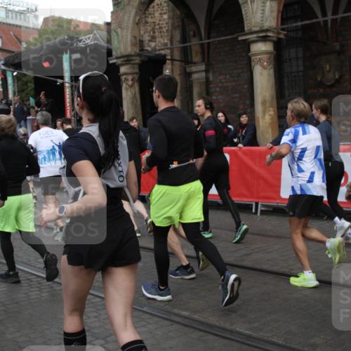 05.10.2025 - 20. swb-Marathon Bremen Yannick Fuchs http://msf.ph/oto/9319870 05.10.2025 11:39:15 Ziel  meine-sportfotos.de