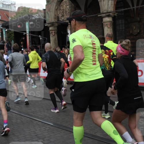 05.10.2025 - 20. swb-Marathon Bremen Yannick Fuchs http://msf.ph/oto/9319876 05.10.2025 11:39:17 Ziel  meine-sportfotos.de