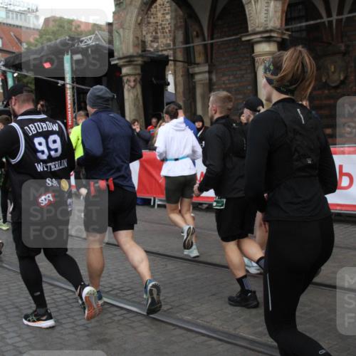 05.10.2025 - 20. swb-Marathon Bremen Yannick Fuchs http://msf.ph/oto/9319880 05.10.2025 11:39:19 Ziel  meine-sportfotos.de