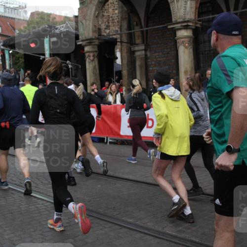 05.10.2025 - 20. swb-Marathon Bremen Yannick Fuchs http://msf.ph/oto/9319882 05.10.2025 11:39:20 Ziel  meine-sportfotos.de