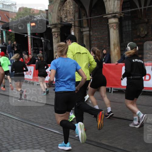 05.10.2025 - 20. swb-Marathon Bremen Yannick Fuchs http://msf.ph/oto/9319895 05.10.2025 11:39:24 Ziel  meine-sportfotos.de