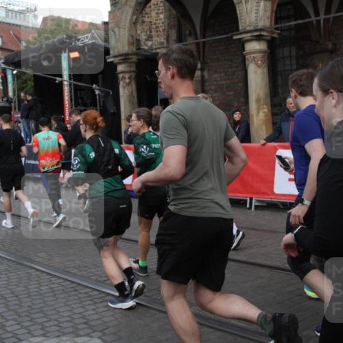 05.10.2025 - 20. swb-Marathon Bremen Yannick Fuchs http://msf.ph/oto/9319921 05.10.2025 11:39:33 Ziel  meine-sportfotos.de