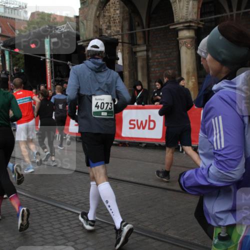 05.10.2025 - 20. swb-Marathon Bremen Yannick Fuchs http://msf.ph/oto/9319935 05.10.2025 11:39:38 Ziel  meine-sportfotos.de