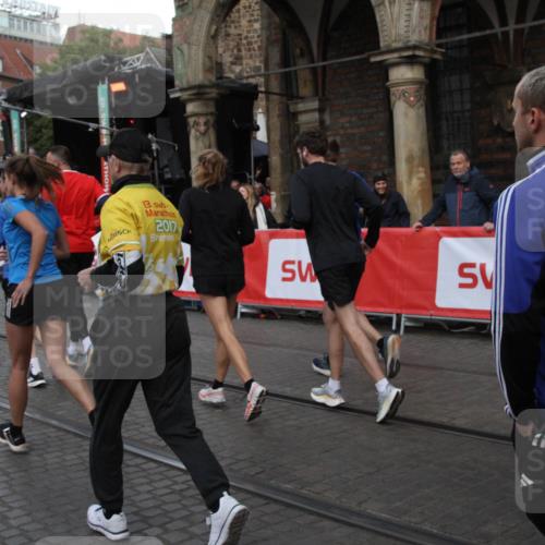 05.10.2025 - 20. swb-Marathon Bremen Yannick Fuchs http://msf.ph/oto/9319961 05.10.2025 11:39:48 Ziel  meine-sportfotos.de