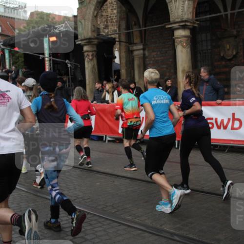 05.10.2025 - 20. swb-Marathon Bremen Yannick Fuchs http://msf.ph/oto/9319974 05.10.2025 11:39:52 Ziel  meine-sportfotos.de