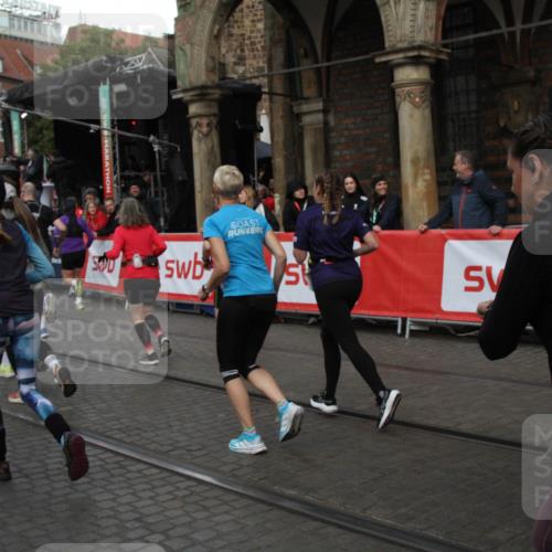 05.10.2025 - 20. swb-Marathon Bremen Yannick Fuchs http://msf.ph/oto/9319975 05.10.2025 11:39:53 Ziel  meine-sportfotos.de