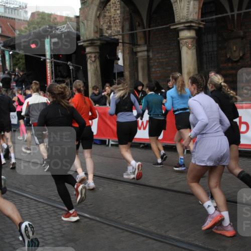 05.10.2025 - 20. swb-Marathon Bremen Yannick Fuchs http://msf.ph/oto/9320011 05.10.2025 11:40:06 Ziel  meine-sportfotos.de