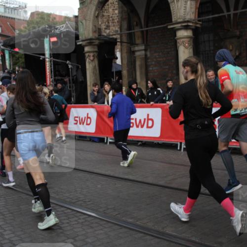 05.10.2025 - 20. swb-Marathon Bremen Yannick Fuchs http://msf.ph/oto/9320016 05.10.2025 11:40:08 Ziel  meine-sportfotos.de
