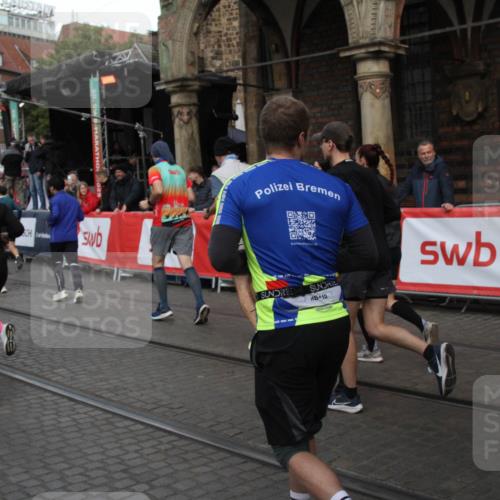 05.10.2025 - 20. swb-Marathon Bremen Yannick Fuchs http://msf.ph/oto/9320020 05.10.2025 11:40:09 Ziel  meine-sportfotos.de