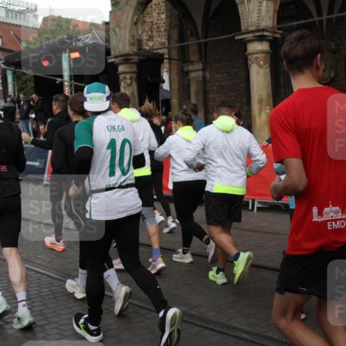 05.10.2025 - 20. swb-Marathon Bremen Yannick Fuchs http://msf.ph/oto/9320042 05.10.2025 11:40:17 Ziel  meine-sportfotos.de