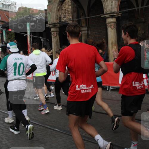05.10.2025 - 20. swb-Marathon Bremen Yannick Fuchs http://msf.ph/oto/9320043 05.10.2025 11:40:17 Ziel  meine-sportfotos.de
