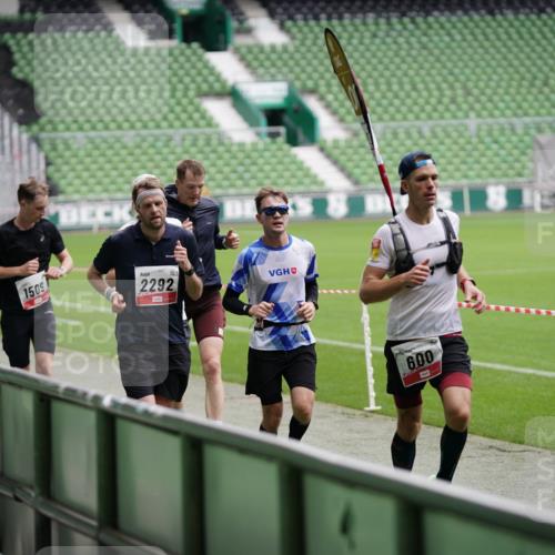 05.10.2025 - 20. swb-Marathon Bremen Michael Burmester http://msf.ph/oto/9323842 05.10.2025 12:12:56 Laufen im Stadion 529, 542, 600, 717, 1113, 1437, 1509, 1948, 2053, 2159, 2292 meine-sportfotos.de