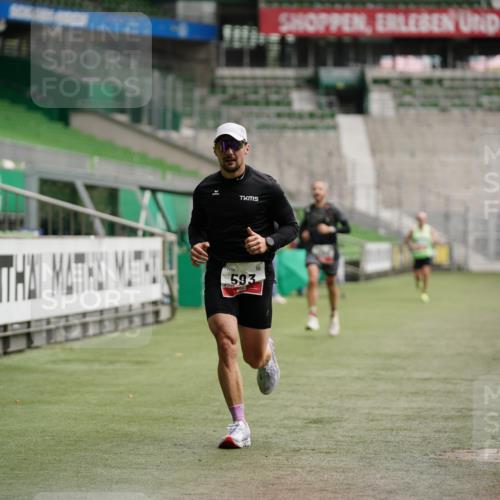 05.10.2025 - 20. swb-Marathon Bremen Michael Burmester http://msf.ph/oto/9324530 05.10.2025 12:27:48 Laufen im Stadion 258, 303, 593, 758, 1249, 1303, 1334, 1668, 1687, 2175, 1571, 1700, 1969 meine-sportfotos.de
