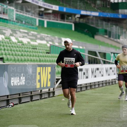 05.10.2025 - 20. swb-Marathon Bremen Michael Burmester http://msf.ph/oto/9324956 05.10.2025 12:33:17 Laufen im Stadion 121, 218, 307, 363, 369, 474, 650, 746, 850, 900, 1070, 1372, 1494, 1617, 1889, 1913, 1928, 2000, 2033, 2267, 2682, 4251, 6957, 7259, 8582, 664, 908 meine-sportfotos.de