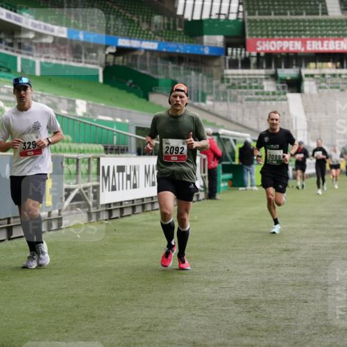 05.10.2025 - 20. swb-Marathon Bremen Michael Burmester http://msf.ph/oto/9325032 05.10.2025 12:44:11 Laufen im Stadion 288, 329, 506, 548, 706, 917, 1196, 1992, 2092, 2249, 2967, 3150, 3435, 4369, 4422, 4631, 4867, 5014, 5908, 6385, 6912, 7099, 7373, 7525, 7949, 8030, 8275, 8593, 577, 628, 1641, 1745, 3435, 3580, 4631, 4867, 5231, 5287, 5495, 5815, 5988, 6224, 6423, 6912, 7269, 7498, 7668, 7816, 7834, 8053, 8593, 9095 meine-sportfotos.de