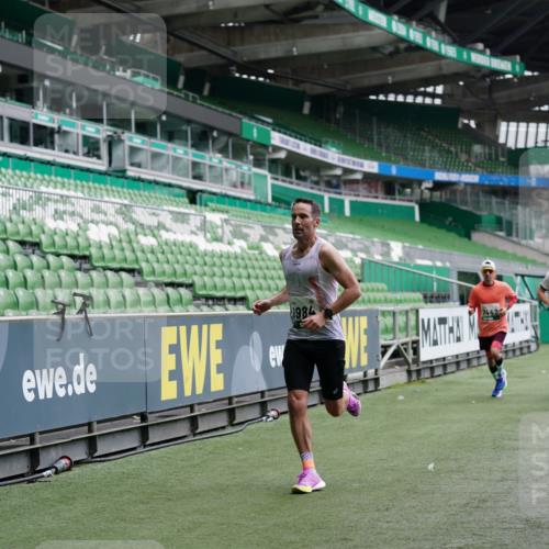 05.10.2025 - 20. swb-Marathon Bremen Michael Burmester http://msf.ph/oto/9325099 05.10.2025 12:33:43 Laufen im Stadion 121, 218, 307, 363, 474, 838, 900, 1070, 1338, 1360, 1372, 1617, 1889, 1913, 2000, 2267, 3552, 4251, 5640, 6957, 6984, 7259, 7442, 8550, 8582, 9046, 369, 746, 850, 1494, 1928, 2033, 2682 meine-sportfotos.de