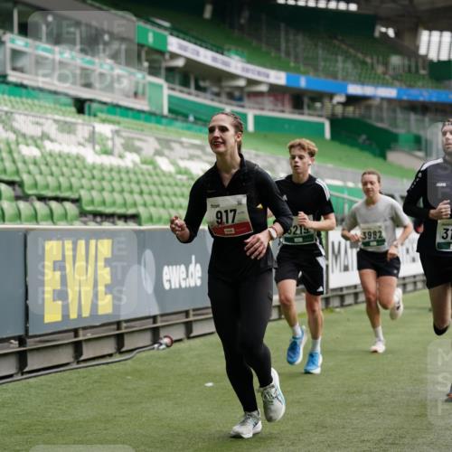 05.10.2025 - 20. swb-Marathon Bremen Michael Burmester http://msf.ph/oto/9325102 05.10.2025 12:44:22 Laufen im Stadion 288, 329, 506, 539, 548, 642, 657, 917, 1196, 1992, 2092, 2188, 2249, 3150, 3219, 3251, 3982, 4422, 5908, 6633, 7099, 7373, 7525, 7949, 8030, 8169, 8351, 8382, 577, 706, 1992, 2967, 3435, 3580, 4369, 4631, 4867, 5014, 5287, 5495, 5988, 6224, 6385, 6912, 7816, 7834, 8275, 8593, 9095 meine-sportfotos.de