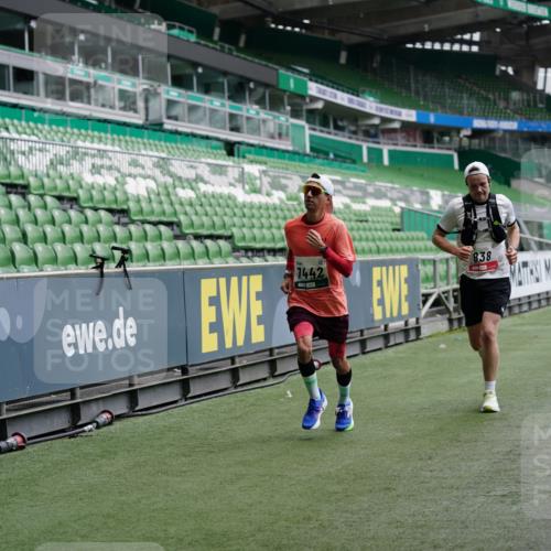 05.10.2025 - 20. swb-Marathon Bremen Michael Burmester http://msf.ph/oto/9325107 05.10.2025 12:33:45 Laufen im Stadion 121, 218, 307, 363, 474, 838, 900, 993, 1070, 1338, 1360, 1372, 1617, 1889, 1913, 2000, 2267, 3552, 4251, 5640, 6957, 6984, 7259, 7442, 8550, 8582, 9046, 369, 746, 850, 1494, 1928, 2033, 2682 meine-sportfotos.de