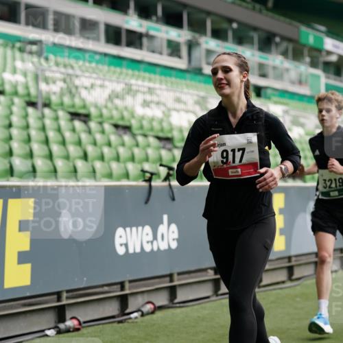 05.10.2025 - 20. swb-Marathon Bremen Michael Burmester http://msf.ph/oto/9325110 05.10.2025 12:44:23 Laufen im Stadion 288, 329, 506, 539, 548, 642, 657, 917, 1196, 2092, 2188, 2249, 3150, 3219, 3251, 3982, 4422, 5908, 6633, 7099, 7373, 7525, 7949, 8030, 8169, 8351, 8382, 577, 706, 1992, 2967, 3435, 3580, 4369, 4631, 4867, 5014, 5287, 5495, 5988, 6224, 6385, 6912, 7816, 7834, 8275, 8593, 9095 meine-sportfotos.de
