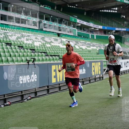 05.10.2025 - 20. swb-Marathon Bremen Michael Burmester http://msf.ph/oto/9325115 05.10.2025 12:33:46 Laufen im Stadion 121, 218, 307, 363, 474, 838, 900, 993, 1070, 1338, 1360, 1372, 1617, 1889, 1913, 2000, 2267, 3552, 4251, 5640, 6957, 6984, 7259, 7442, 8550, 8582, 9046, 369, 746, 850, 1494, 1928, 2682 meine-sportfotos.de