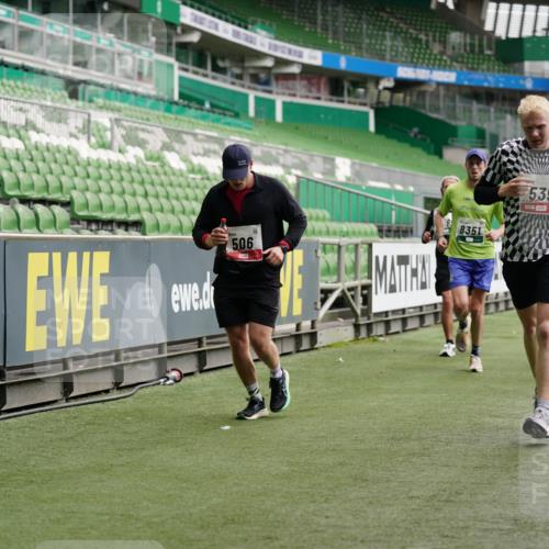 05.10.2025 - 20. swb-Marathon Bremen Michael Burmester http://msf.ph/oto/9325134 05.10.2025 12:44:27 Laufen im Stadion 288, 329, 506, 539, 548, 642, 657, 917, 1196, 2013, 2092, 2188, 2249, 3150, 3219, 3251, 3982, 4422, 5908, 6633, 7099, 7373, 7525, 7949, 8030, 8169, 8351, 8382, 288, 577, 706, 1992, 2967, 3435, 4369, 4631, 4867, 5014, 5287, 5495, 5988, 6385, 6912, 7816, 7834, 8275, 8593, 9095 meine-sportfotos.de