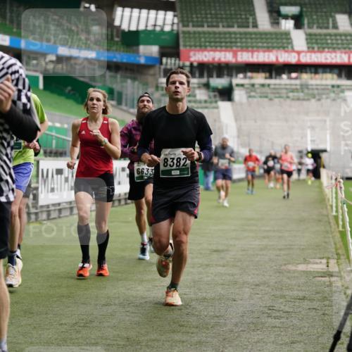 05.10.2025 - 20. swb-Marathon Bremen Michael Burmester http://msf.ph/oto/9325159 05.10.2025 12:44:28 Laufen im Stadion 329, 506, 539, 548, 642, 657, 917, 1196, 2013, 2092, 2188, 2249, 3150, 3219, 3251, 3982, 4422, 5908, 6633, 7099, 7373, 7525, 7949, 8030, 8169, 8351, 8382, 288, 706, 1992, 2967, 3435, 4369, 4631, 4867, 5014, 5287, 5495, 5988, 6385, 6912, 7816, 7834, 8275, 8593, 9095 meine-sportfotos.de